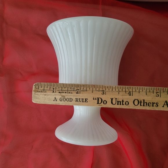 Vintage E.O. Brody Milk Glass Pedestal Vase ~ M7000 ~ Cleveland, OH ~ 1960s - Picture 12 of 14
